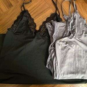 Elegant Black and Gray Lace Trim Nightgown Set